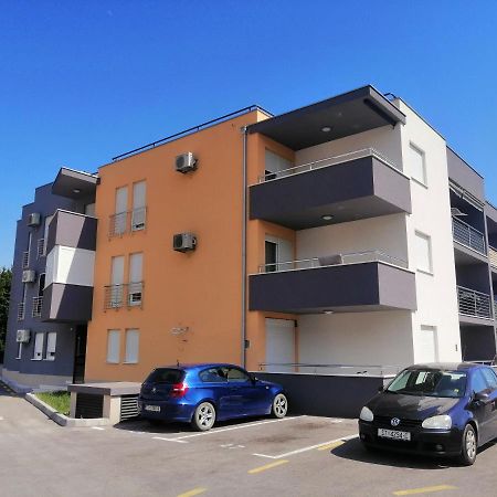 Luxury Apartment Queen Solin Esterno foto