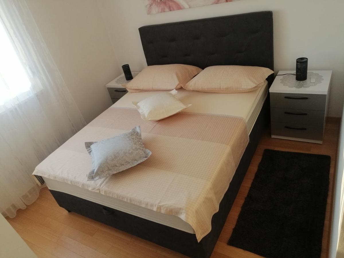 Luxury Apartment Queen Solin Esterno foto