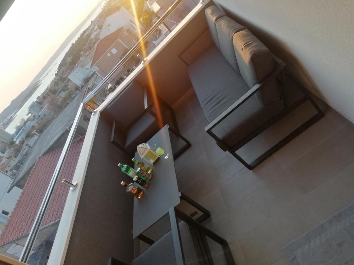 Luxury Apartment Queen Solin Esterno foto