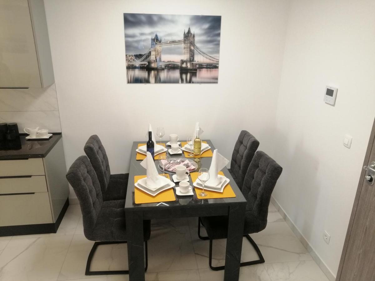 Luxury Apartment Queen Solin Esterno foto