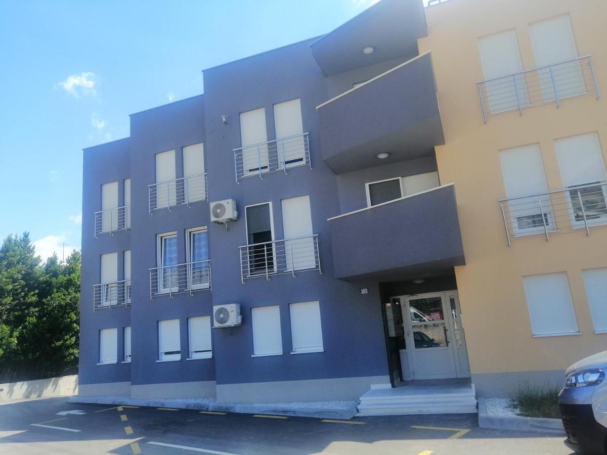 Luxury Apartment Queen Solin Esterno foto